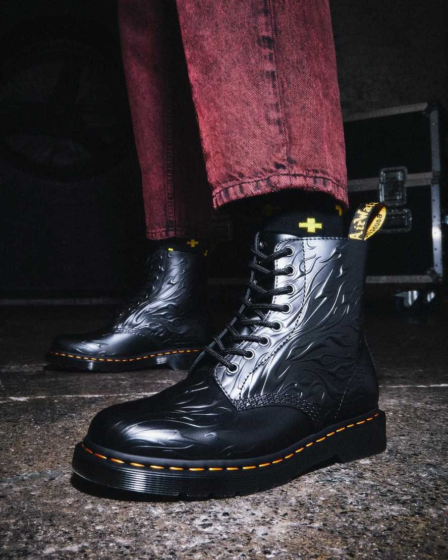 Black Flame Polished Smooth Women's Dr Martens 1460 Flames Emboss Leather Lace Up Boots | ZCG-621894