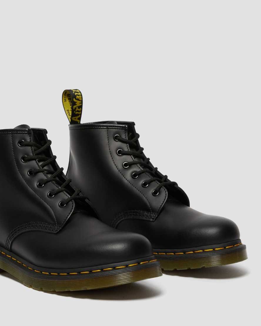 Black Smooth Leather Women's Dr Martens 101 Yellow Stitch Smooth Leather Lace Up Boots | KRD-342571