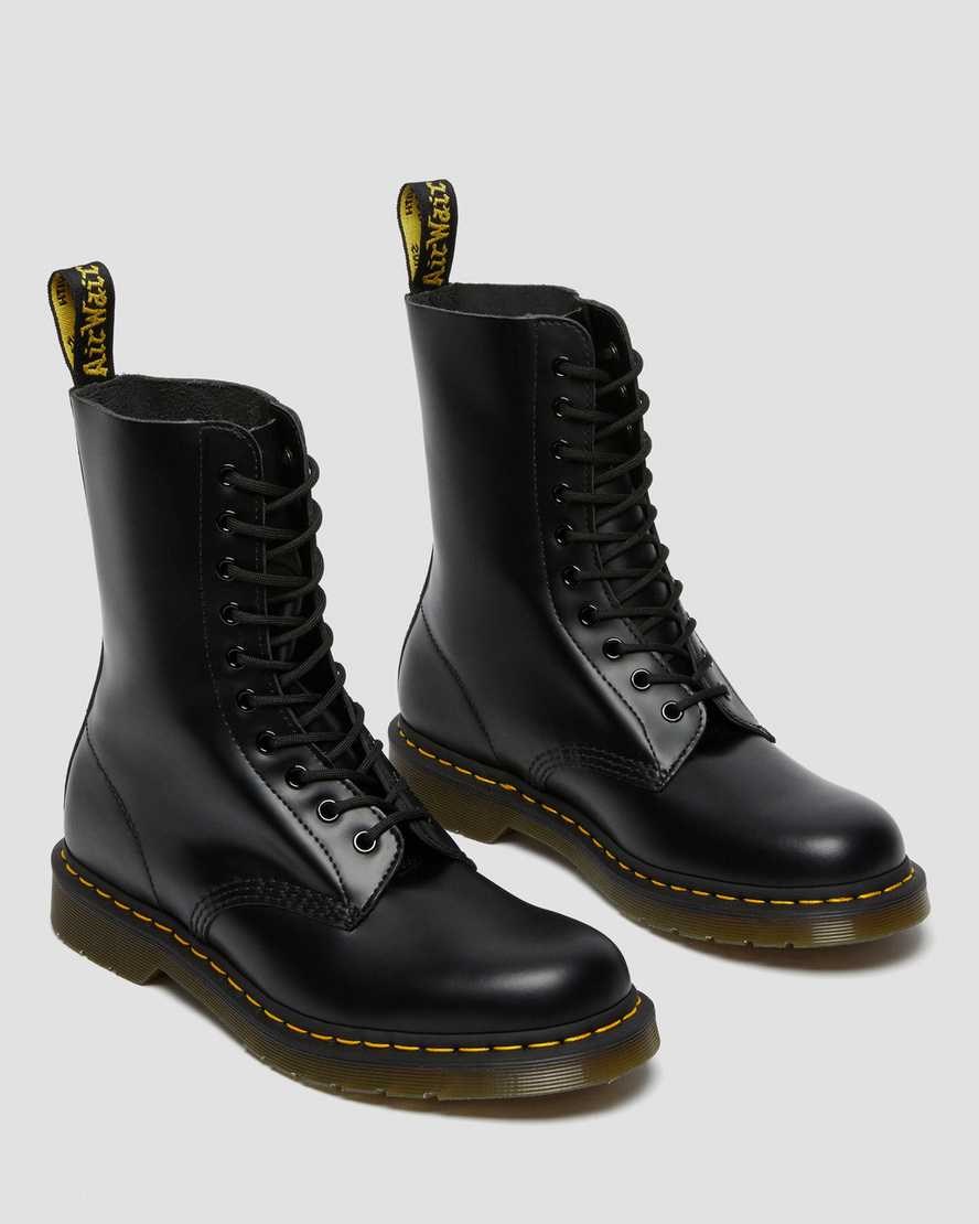 Black Smooth Leather Women's Dr Martens 1490 Smooth Leather Lace Up Boots | OUZ-470916