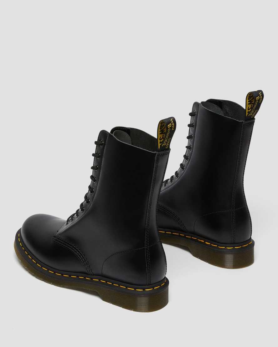 Black Smooth Leather Women's Dr Martens 1490 Smooth Leather Lace Up Boots | OUZ-470916