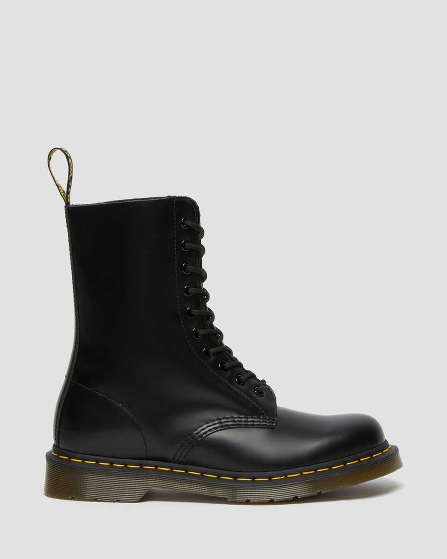 Black Smooth Leather Women's Dr Martens 1490 Smooth Leather Lace Up Boots | OUZ-470916