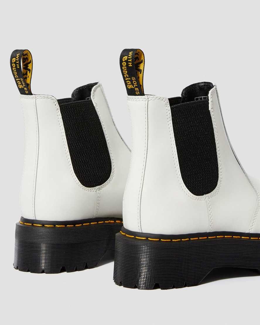 White Smooth Leather Women's Dr Martens 2976 Smooth Leather Platform Chelsea Boots | OUV-539761