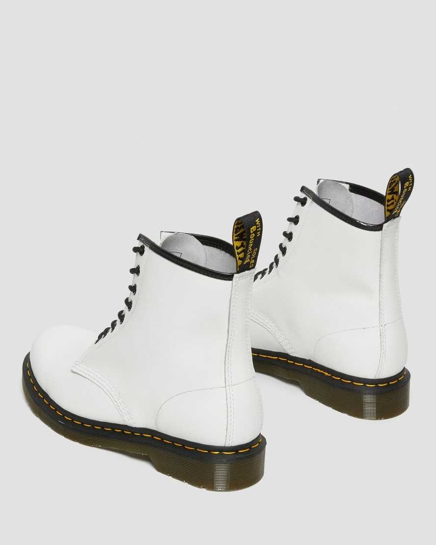 White Smooth Leather Women's Dr Martens 1460 Smooth Leather Lace Up Boots | UWH-049815