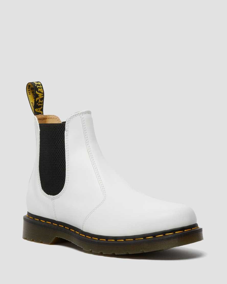 White Smooth Leather Women\'s Dr Martens 2976 Yellow Stitch Smooth Leather Chelsea Boots | YBC-074961
